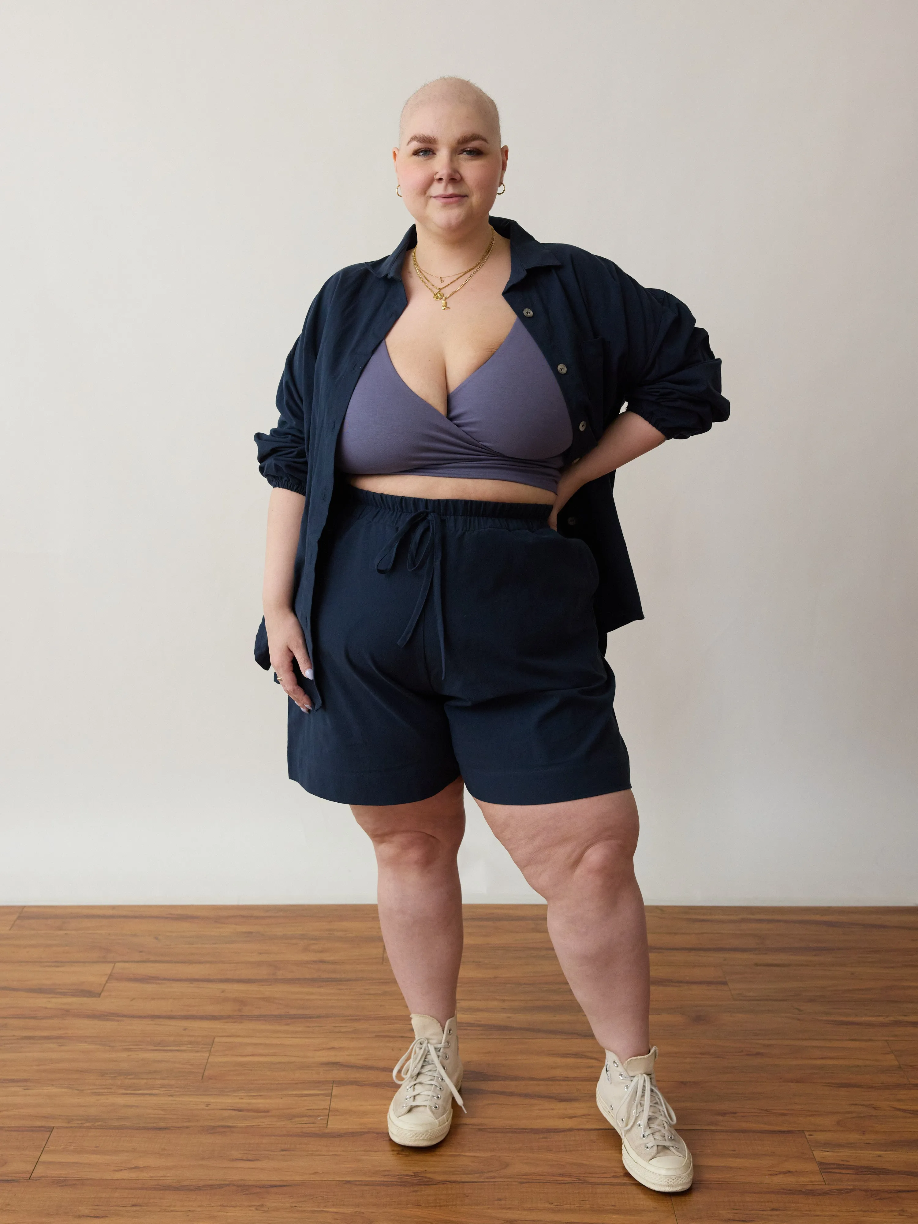 NAVY COTTON CREPE LYNN SHORT