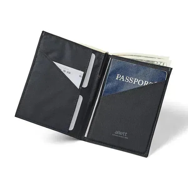 Travel Wallet | Nylon Edition